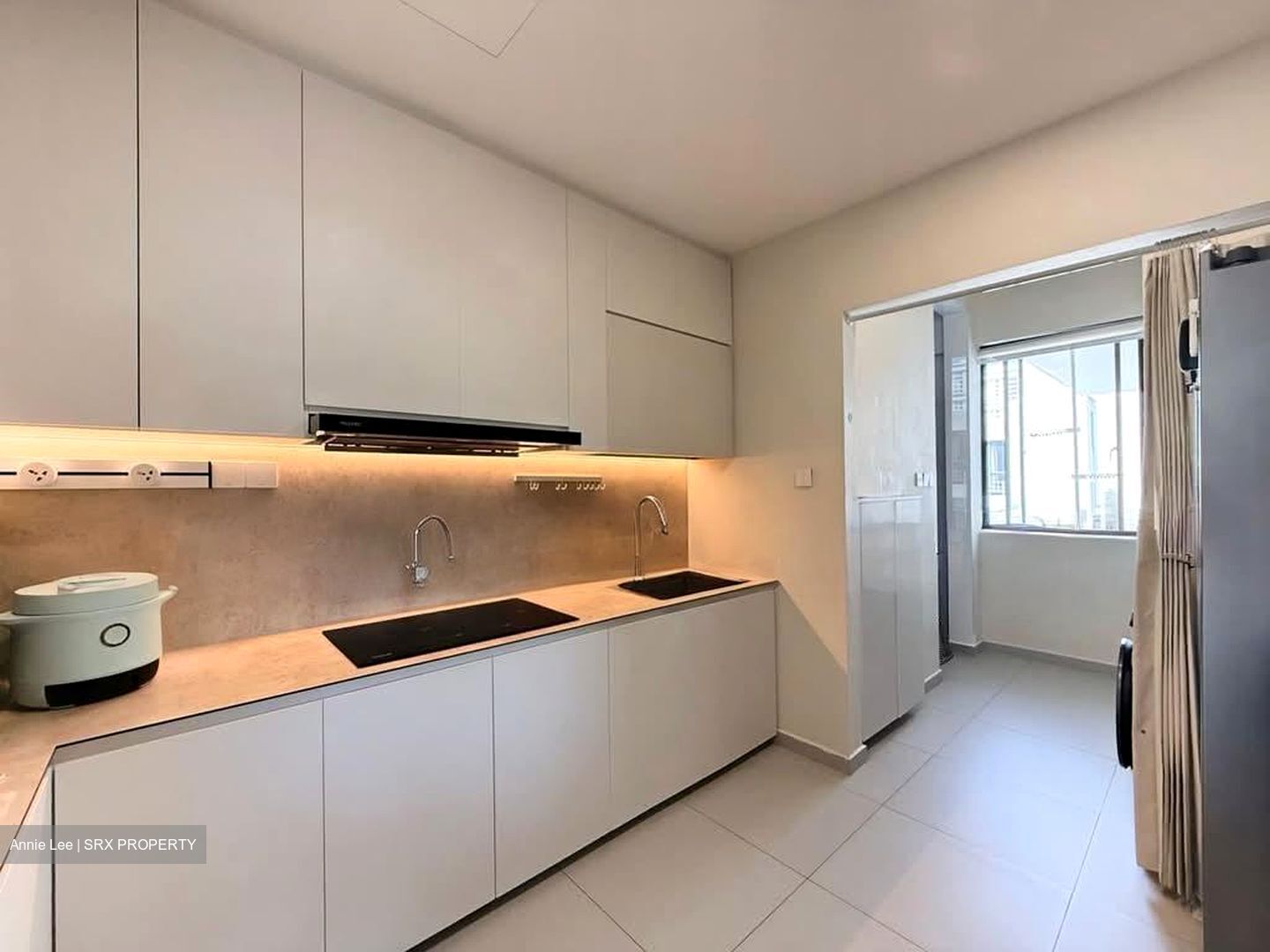 Hilltop Grove (D23), Condominium #554555471